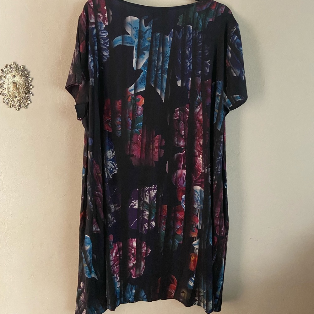 Floral Dress 👗 - Picture 3 of 7
